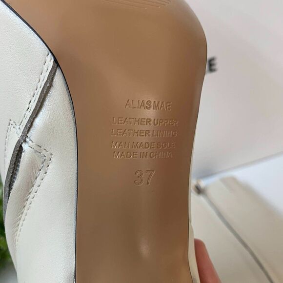Alias Mae Yolanda Bootie Sz 37EU/6US in Bone Ivory Leather Square Toe - Picture 8 of 12